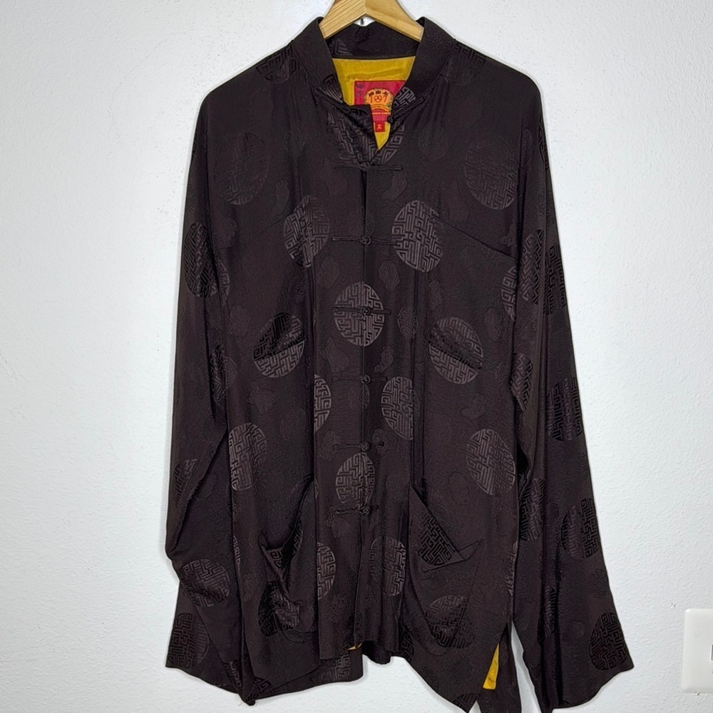 Shanghai Tang Brown Jacket Mandarin Silk Frog Closure Jacquard no signs of wear